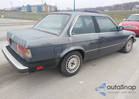 1985 BMW 325 E Automatic z USA, uszkodzony, nr VIN WBAAB6408F1013302